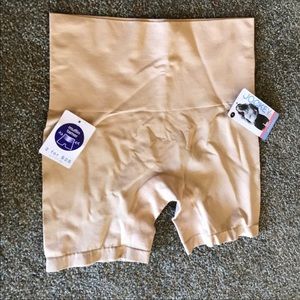 Spanx. NWT
